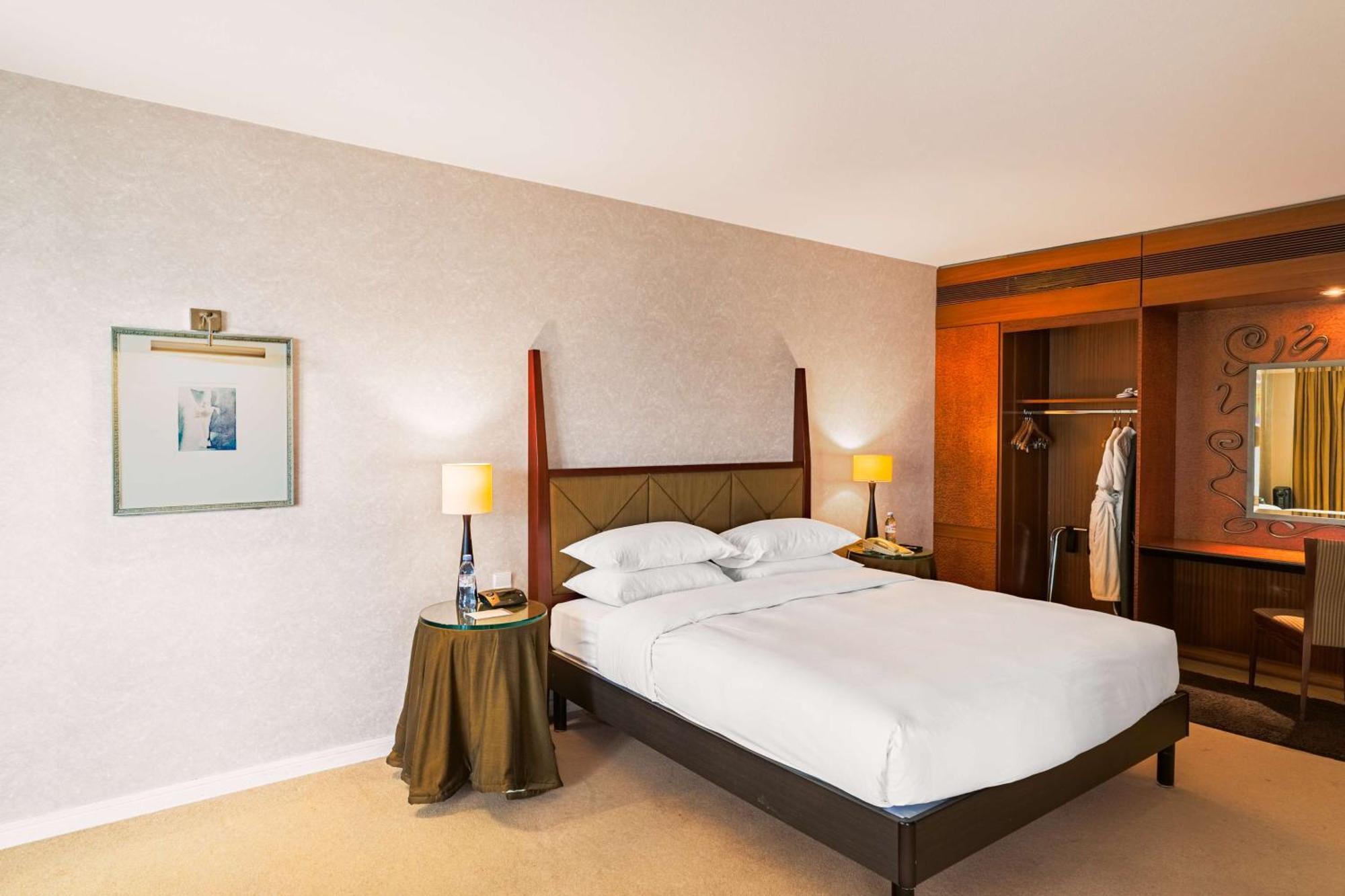 Van Der Valk Hotel Paris Cdg Airport Roissy-en-France Bagian luar foto