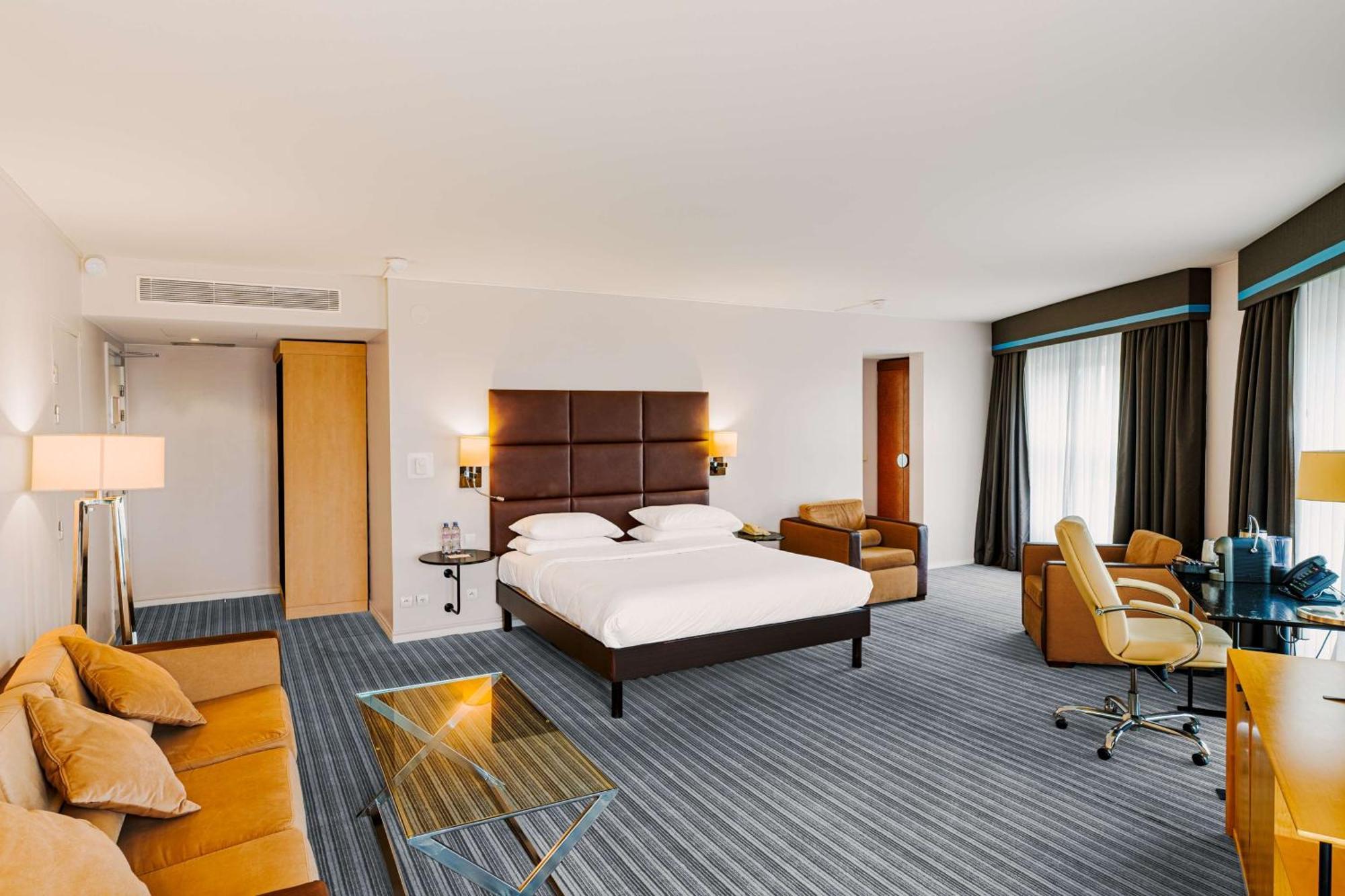 Van Der Valk Hotel Paris Cdg Airport Roissy-en-France Bagian luar foto